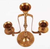Háromágú réz modern gyertyatartó, díszített talpal és szárakkal, jó állapotban, m:24 cm, h:18 cm