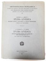 Zakharov A. és Arendt V.: Studia Levedica. Régészeti adatok a magyarság IX. századi történetéhez ( táblával és 27 szövegképpel. Bp., 1938, Magyar Történeti Múzeum. Kiadói papírkötésben, illusztrált, jó állapotban.