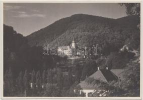 cca 1940-1950 Horváth József: Lillafüredi kastély, 3 db fénykép, 13x18 cm