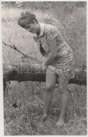 cca 1960-1970 A természetben szabadon, 5 db erotikus fénykép/ erotic photos 17x12 cm.