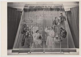 cca 1950 Vadas Ernő (1899-1962) vintage fotója egy Sztálin jelmondattal, pecséttel jelzett, 12x16 cm.