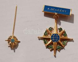 Modern szoc. kitüntetés "A békéért" fém aranyozva-zománcozott + kitűző