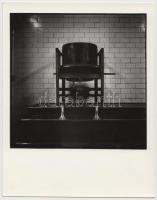 cca 1995 Balla András: A szék, kortárs fotóművészeti alkotás, feliratozva, képméret 12x12 cm, papírméret 17x13 cm.
