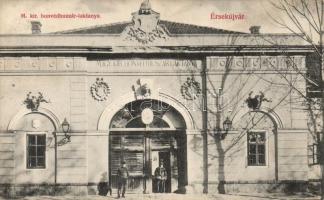 Érsekújvár, Honvédhuszár laktanya / barrack (EK)