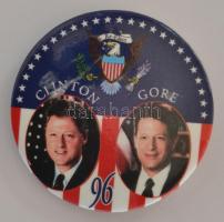 Amerikai Egyesült Államok 1996. "Clinton - Gore" színes kitűző T:2- k. USA 1996. "Clinton - Gore" coloured metal badge C:VF scratched