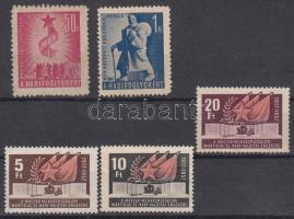 Hadifoglyokért, A magyar munkásmozgalom mártírjai és nagy halottai emlékére, 5 db bélyeg.