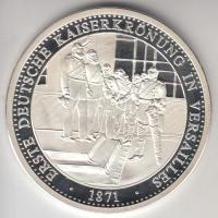 Németország 1992. "Császárkoronázás Versailles-ban 1871" Ag emlékérem (20g/0.999/40mm) tanúsítvánnyal T:PP Germany 1992. "Coronation of the Emperor in Versailles" Ag medallion (20g/0.999/40mm) with certificate C:PP
