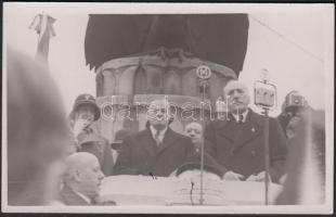 1938 Bp. V. Szabadság tér az Országzászló avatási ünnepség Lord Rothemere és Molnár Ferenc részvételével. Fotólap