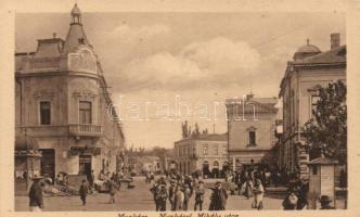 Munkács, Munkácsi Mihály utca / street, market