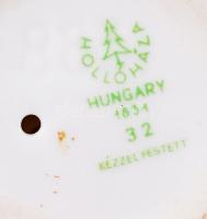 Kisfiú zsebre tett kézzel, kézzel festett, jelzett Hollóházi porcelánfigura, hibátlan, m:11 cm / 
Gi...