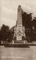 Debrecen, Hősi emlékmű