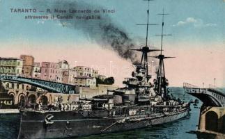 Olasz királyi haditengerészet, SS Leonardo da Vinci hadihajó a tarantoi kikötőben, Royal Italian Navy, SS Leonardo da Vinci at the port of Taranto