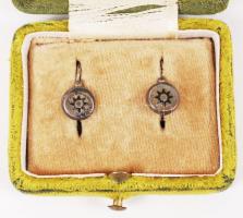 Niello díszítéses, CS mesterjegyes (Ag) ezüst fülbevaló pár eredeti tokkal / Silver earring set with niello ornament and CS mark
