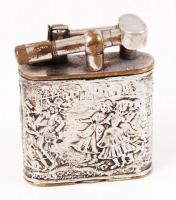 Öngyújtó ezüst (Ag) borítással kézi ötvösmunka: táncoló pár / Lighter with handmage ornamented silver cover. 0,800 fineness