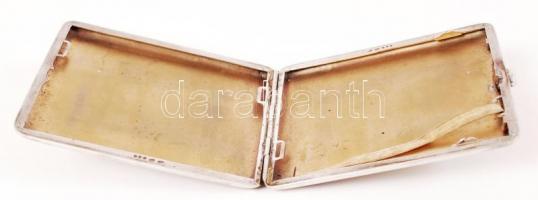 cca 1910 Ezüst (Ag) cigaretta térca geometrikus díszítéssel, belül aranyozott EK mesterjeggyel 0,900...