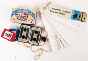 Vegyes tétel-Német pengeélező, eredeti tokjában, 8×5 cm; cca 1990 Legyező alakú magyar-angol, angol-...