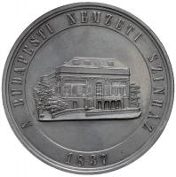 1887. "A Budapest Nemzeti Színház 1867 / Félszázados Ünnepének Emlékére" Ag emlékérem, Jyr...