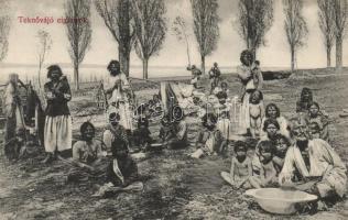 Balaton, Teknővájó cigányok; kiadja Mérei Ignác