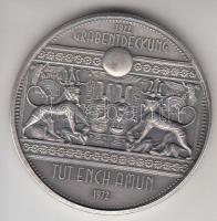 NSZK 1972. "50 éve tárták fel Tutankhamon sírját" Ag emlékérem (24.79g/0.835/40mm) T:1
GFR...