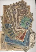 1793-tól modern időkig nagy hagyaték tétel, több mint 1100db bankjegy, egész világ, régi és új, sok jóval, benne többek között Assignata, Kossuth-bankó, korona, pengő, infla, forint, D.Reich, sok régi Kína, orosz, osztrák. Továbbgyűjtésre, cserére, viszonteladásra egyaránt kiválóan  alkalmas! T:I,II,III,IV