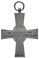 NSZK / Bayern DN. "Tűzoltói szolgálati kereszt 25. év után" ezüstözött fém kitüntetés mell...