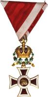 1915- A Lipót-rend lovagkeresztje hadidíszítménnyel aranyozott Br kitüntetés mellszalagon csillag beütéssel, zöldre zománcozott babérágak; hátlap(hiányos): kereszt közepén medalion sima aranyozott bronz. Függesztőkarikán jelzés: G.F. ROTHE T:2 Hungary 1915- Order of Leopold, Knights Cross with a war decoration on ribbon gilt Br decoration with star hallmark, with green enamelled laureate part; back: the middle of the cross is plane gilt Br medal. On suspension ring maker mark: G.F. ROTHE C:XF