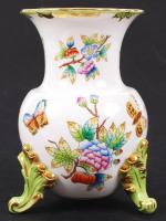 Herendi Viktória mintás lábas váza, kézzel festett, jelzett, hibátlan, m:15 cm / Herend Victoria porcelain vase, perfect condition