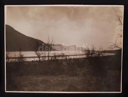 1910-1920 Kerny István (1879-1963): Vaskapu csatorna. Vintage fotó, a jobb alsó sarokban és a hátoldalán szerzői pecséttel jelzett /  István Kerny (1879-1963): Iron Gate Channel. Photo, with author's stamp on bottom right corner and on back, 17x23cm
