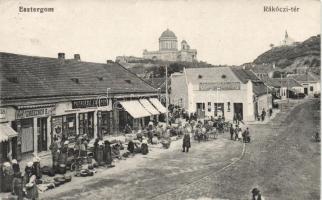 Esztergom Rákóczi tér a Grószner papírüzlettel, valamint Patriasz Zsigmond és Marosi József üzleteivel, piac (kis szakadás / small tear)