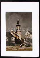1920-1930 Kerny István (1879-1963): Soproni várostorony. Vegyileg színezett vintage fotó, hátoldalán szerzői pecséttel jelzett /  István Kerny (1879-1963): Fire Tower, Sopron. Chemically coloured photo, artist's stamp on back, 20x15cm