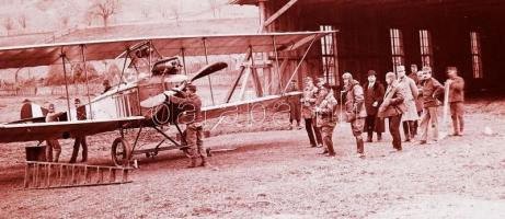 cca 1916 3 db első világháborús fotó, közte repülőgép indítása / cca 1916 World War I. 3 photos, one...