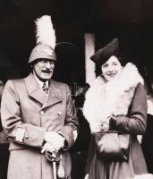 1939 Az olasz király a kaposvári 6. honvéd gyalogezrednek adományozott zászlő felszentelése Riccardi...