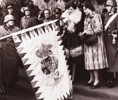 1939 Az olasz király a kaposvári 6. honvéd gyalogezrednek adományozott zászlő felszentelése Riccardi...