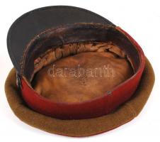 Ék Sándor (1902-1975) grafikus, festő a szovjet hadsereg tisztjeként használt egyenruhája, melyben 1...