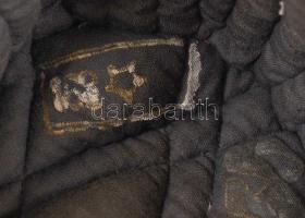 Ék Sándor (1902-1975) grafikus, festő a szovjet hadsereg tisztjeként használt egyenruhája, melyben 1...