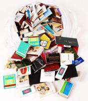 Nagy zacskónyi használatlan gyufásdoboz gyűjtemény / collection of matches
