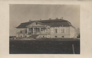 Zenta, villa, photo