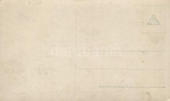 Serbian funeral, Balkan folklore