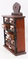Antik fa fűszertartó szekrényke, feliratok porcelánból, jó állapotban, 7x20x30 cm