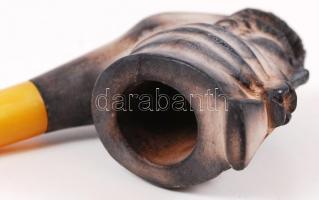 Turbános férfifejet ábrázoló faragott pipa, 14x7 cm