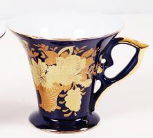 2 db virágmintás japán porcelán csésze tányérral, 24 karátos arany díszítéssel, jelzett