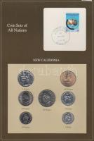 Új-Kaledónia 1983-87. 1Fr - 100Fr 7klf db, forgalmi szett felbélyegzett kartonlapon T:1 New Caledonia 1983-87. 1 Franc - 100 Francs 7 different, coin set on cardboard with stamp C:UNC