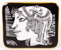 Szász Endre által tervezett Hollóházi jelzett porcelán ékszeres doboz /  Faces designed by Endre Sza...