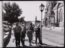 cca 1970-1980 Fotóalbum a német FDJ (Freie Deutsche Jugend) ifjúsági szervezet budapesti látogatásár...