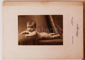 cca 1880-1910 Debreceni fotótörténeti leletek különféle műtermekből, 13 db kabinetfotó és vizitkárty...