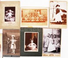 cca 1900-1920 Régi, keményhátú gyermekfotók különféle műtermekből, 9 db, 2 képen kisebb hiba, 14x7 é...