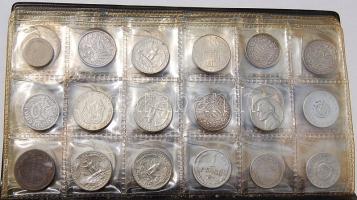 Hagyaték tétel 5 albumban + 1 dobozban 406db régi és új, egész világ, sok jobbal, rengeteg osztrák (...