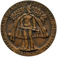 Arató Gyula (1889-1969) 1942/43. "Közszolgálati Alkalmazottak Nemzeti Szövetsége - Verseny Díj" Br díjérem (33.56g/45mm) Hungary 1942/43. "National Association of Civil Service Employees" Br award medallion. Sign: Gyula Arató (33.56g/45mm) HP 653.