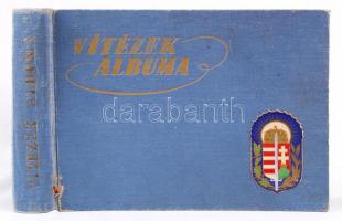 Vitézek albuma. Bp., 1939, Merkantil ny. Horthy Miklós avató beszédeivel, rengeteg háborús felvétellel, szövegközti képekkel gazdagon illusztrálva, adattárral (143-400. p.) és arcképgyűjteménnyel (400-615. p.), benne közel 5600 vitéz fényképével. Kiadói, aranyozott, vászonkötésben. (kopásokkal, kötés belül laza)