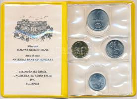 1977. 2f-10Ft 9klf "Magyar Népköztársaság" forgalmi érméi citromsárga műbőrtokban T:1 Adamo FO10.1